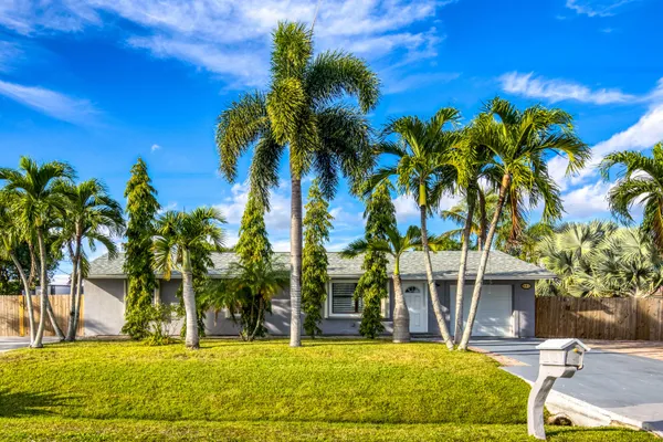 $3,300 | 481 Southwest Voltair Terrace, Port St. Lucie, FL 34984