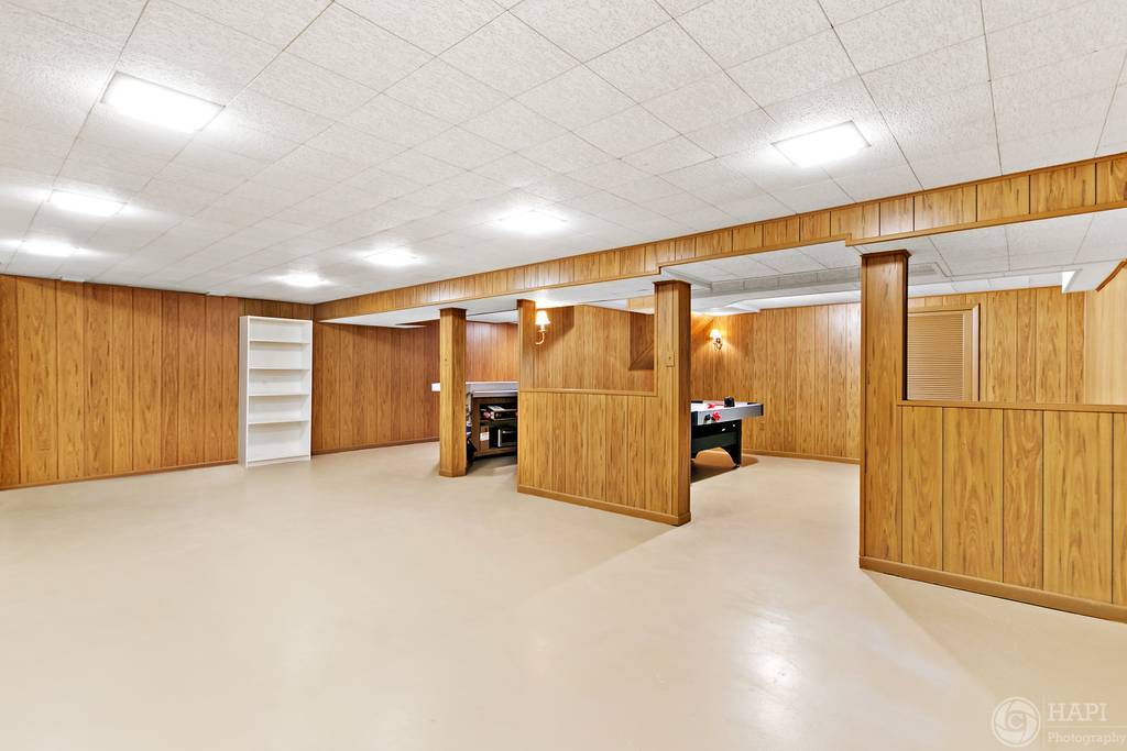 33 Ferndale Road Deer Park, IL 60010 - Photo 26 of 31 a view of an empty room with closet