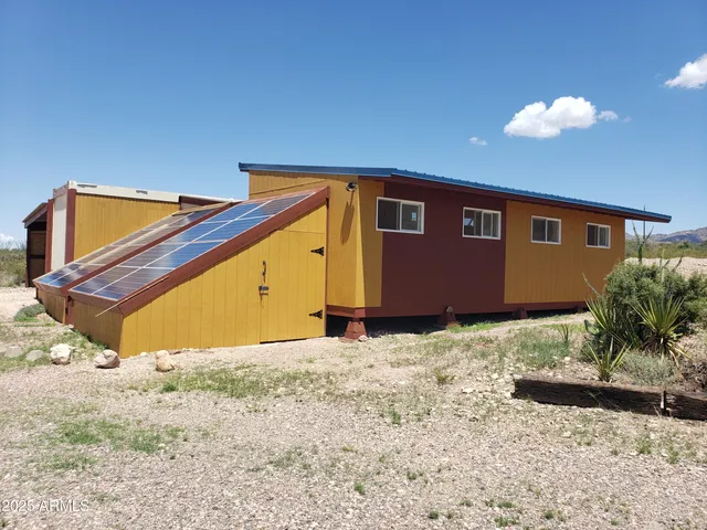a front view of house with yard