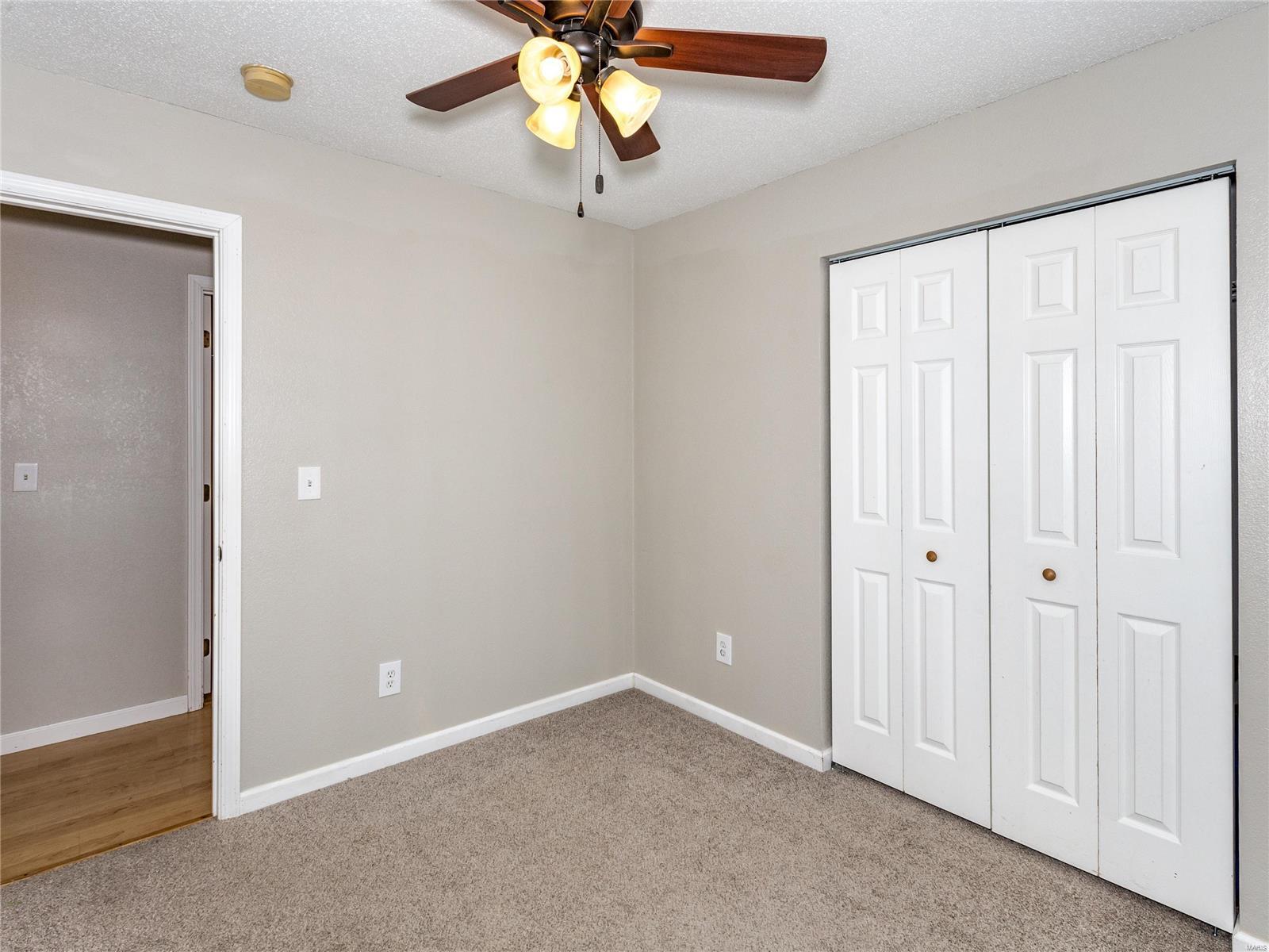 190 West Pocahontas Road Highland, IL 62249 - Photo 23 of 44