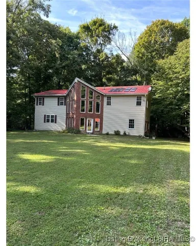 $460,000 | 1521 North Spindlebrook Lane, Scottsburg, IN 47170