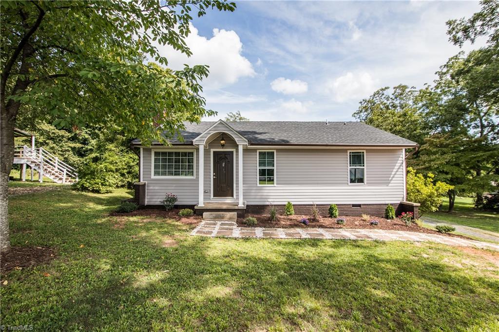 160 Hampton Road Asheboro, NC 27203 - Photo 1 of 30 Gallery Image 1