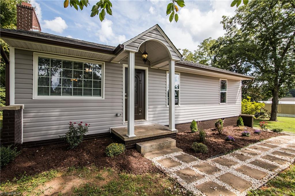 160 Hampton Road Asheboro, NC 27203 - Photo 3 of 30 Gallery Image 3