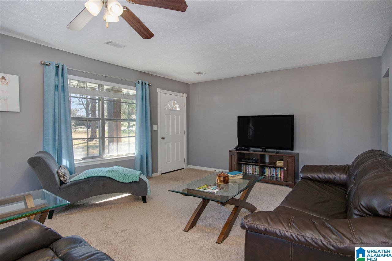 165 Darryl Street Jemison, AL 35085 - Photo 3 of 27