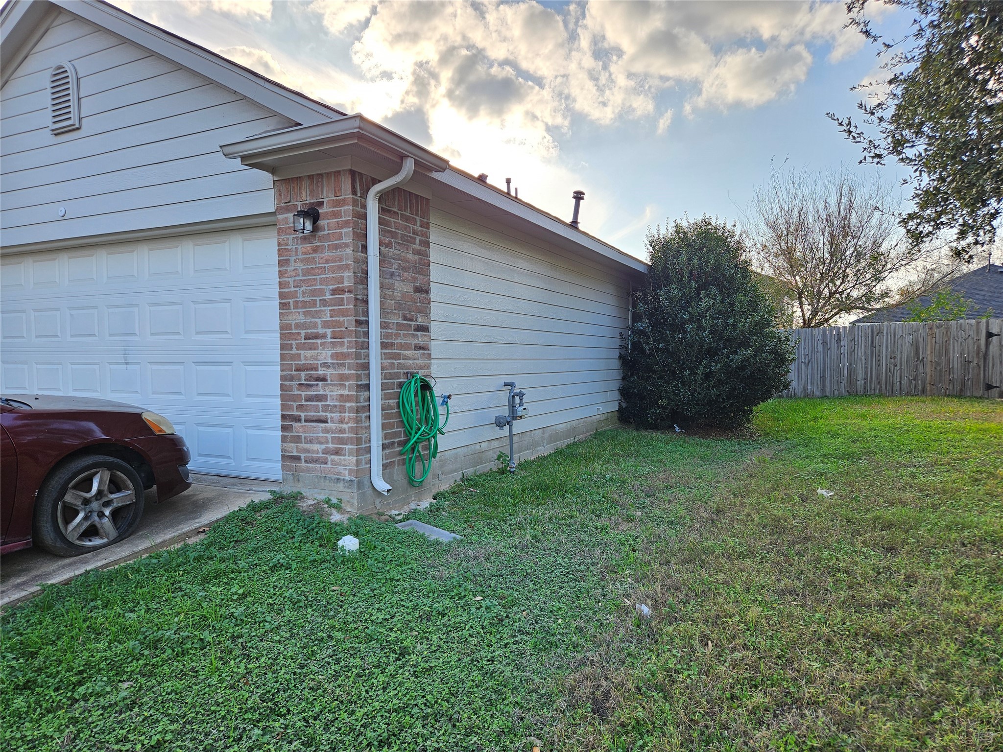 6319 Nullarbor Court Katy, TX 77449 - Photo 4 of 24 a view of a house with a backyard