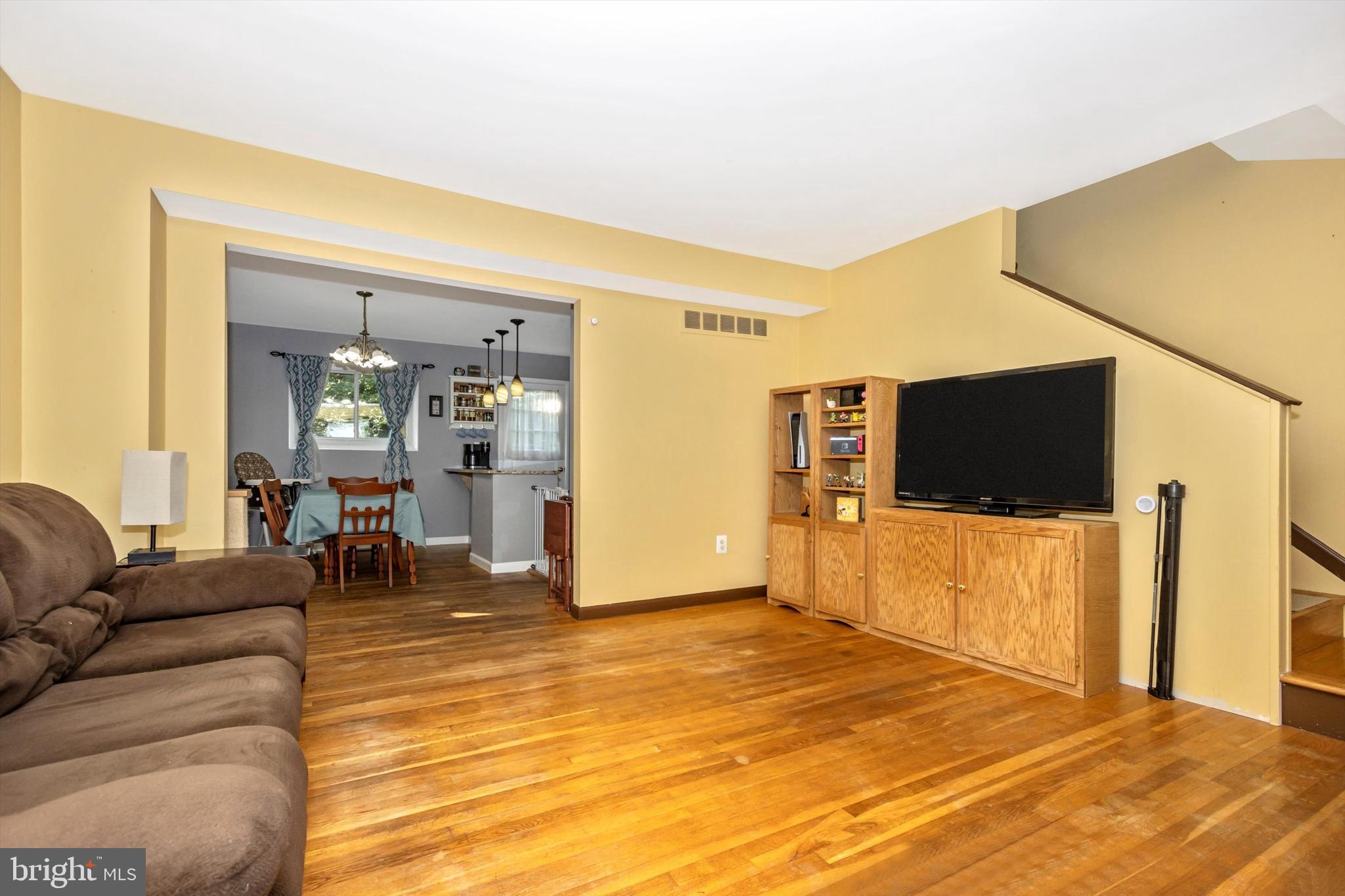 8580 Creek Road Pasadena, MD 21122 - Photo 10 of 51 Gallery Image 10