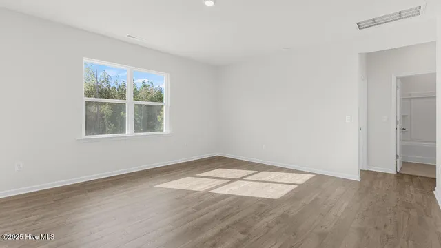 $383,240 | 60 Charlies Bnd Way, Spring Lake, NC 28390