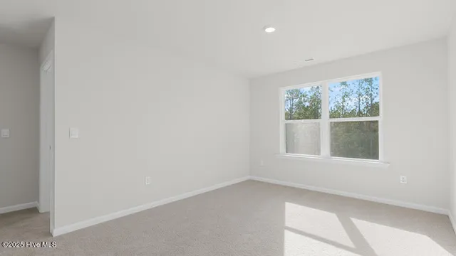 $383,240 | 60 Charlies Bnd Way, Spring Lake, NC 28390