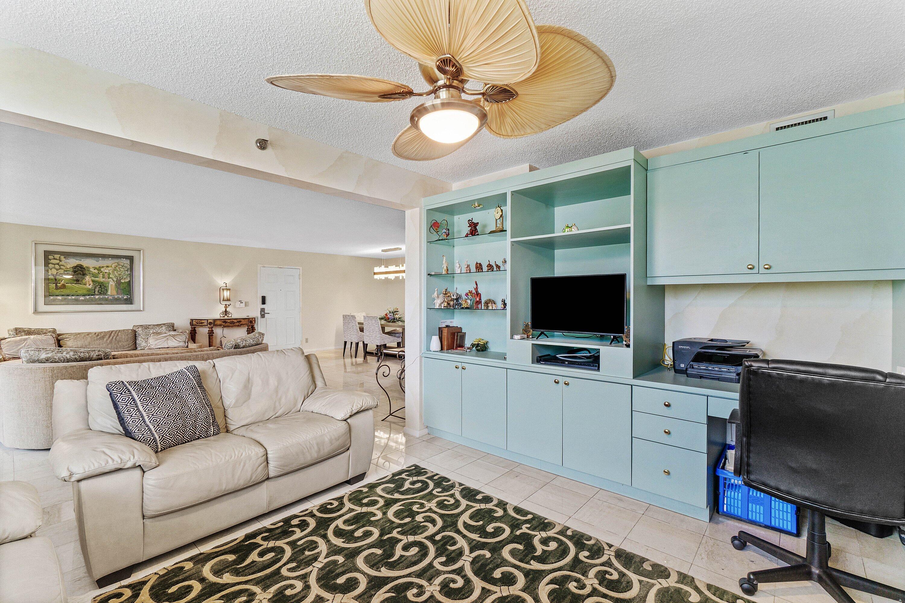 7202 Promenade Drive, Unit 401 Boca Raton, FL 33433 - Photo 7 of 28 Den 2