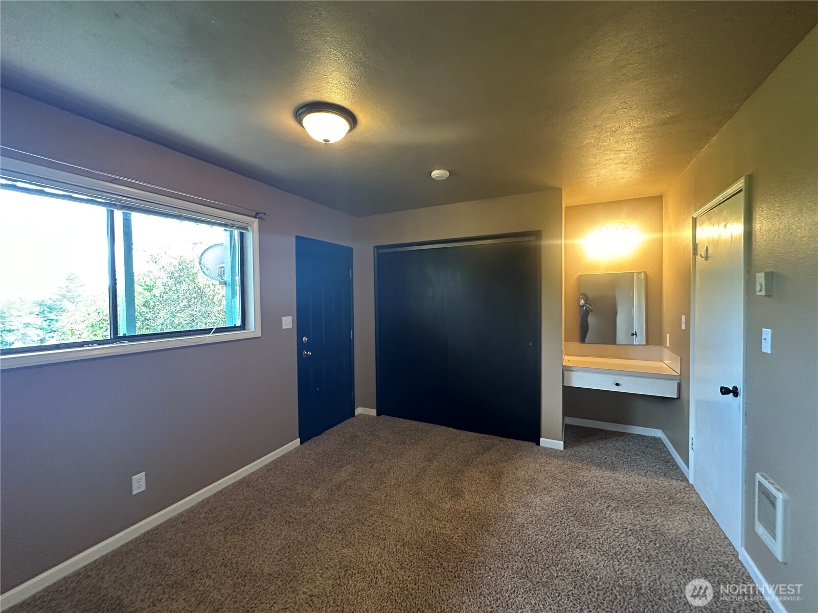 910 Barnhart Street Raymond, WA 98577 - Photo 21 of 38 a view of empty room