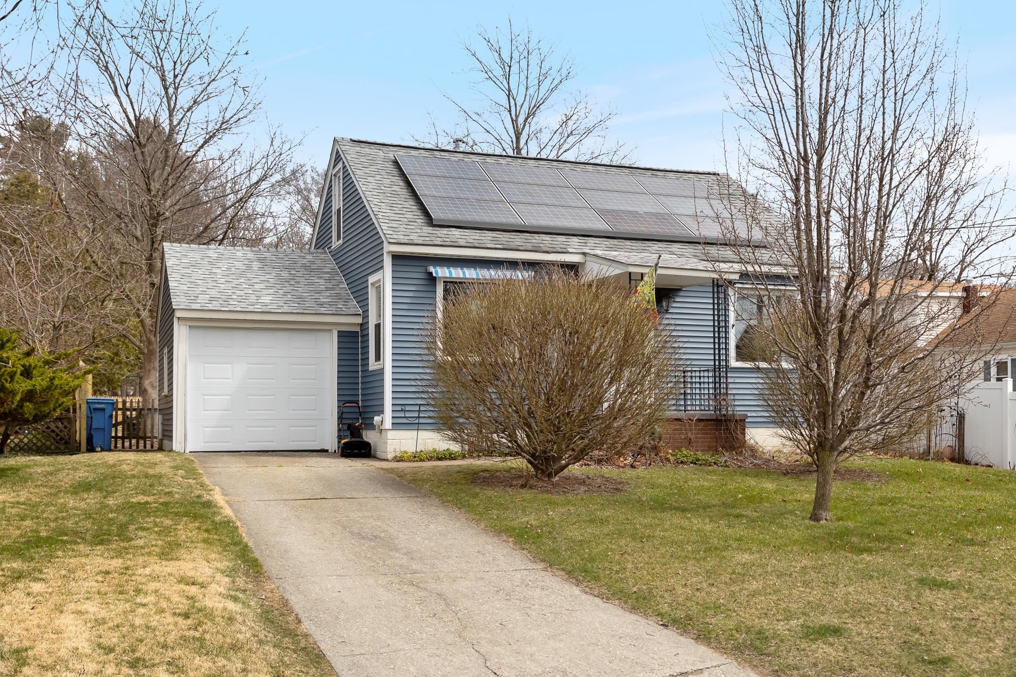 18 Stanbury Road Burlington, VT 05408 - Photo 1 of 40