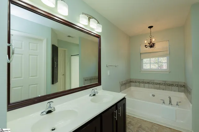 $333,400 | 509 Oak Circle, Easley, SC 29640