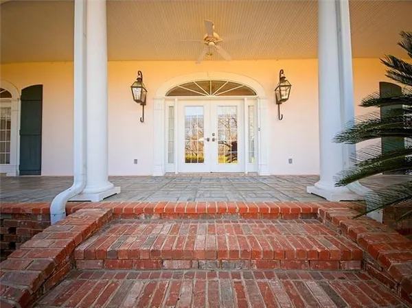 $1,135,000 | 164 Melrose Bend Boulevard, Natchez, LA 71456