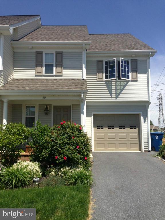 29 Semple Court Lititz, PA 17543 - Photo 1 of 13
