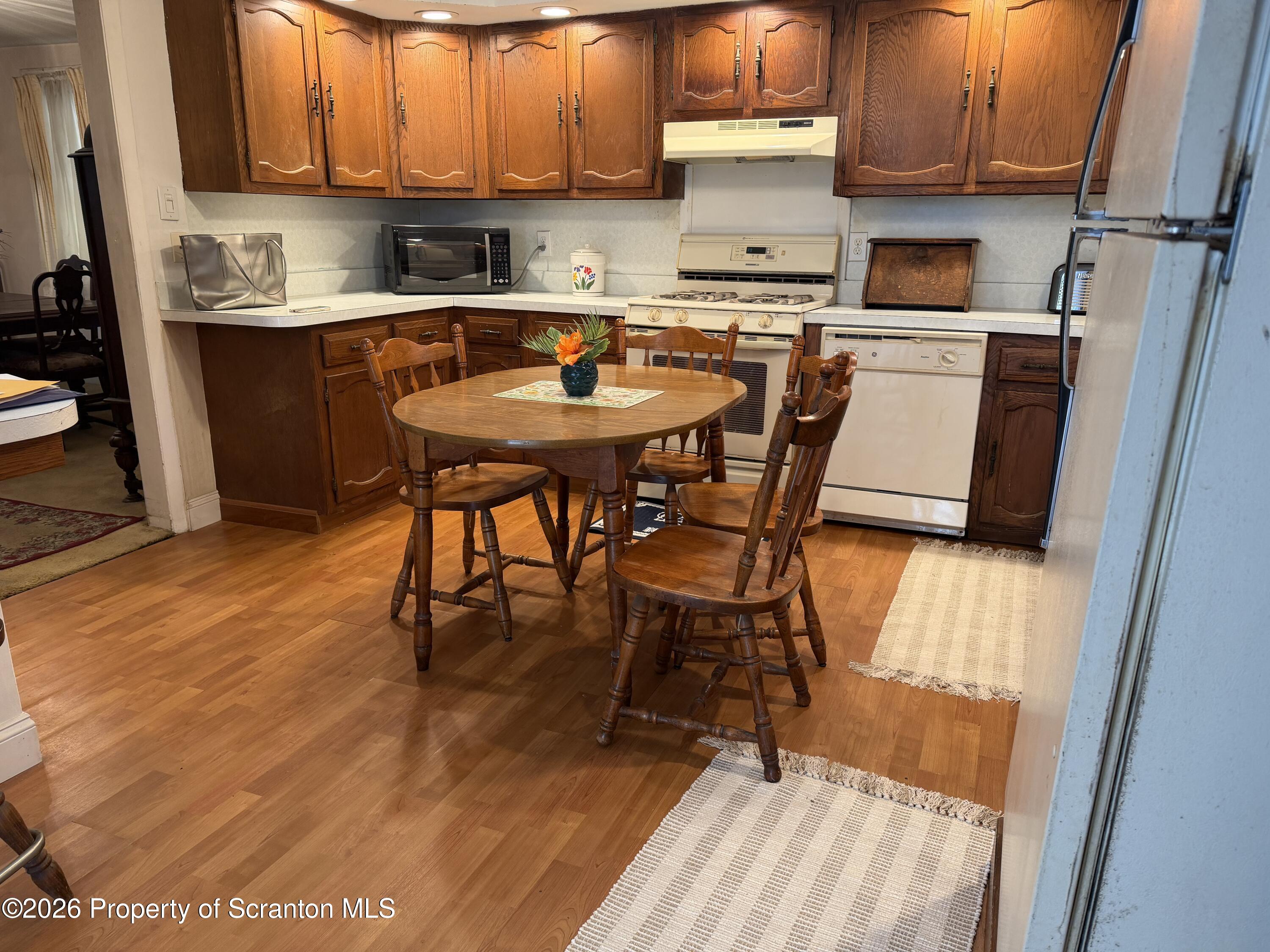 616 Fig Street Scranton, PA 18505 - Photo 2 of 17 IMG_0578