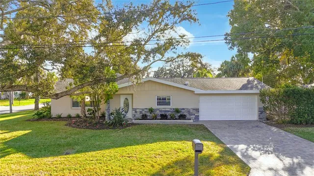 $538,500 | 67 Nicholas Drive, Dunedin, FL 34698