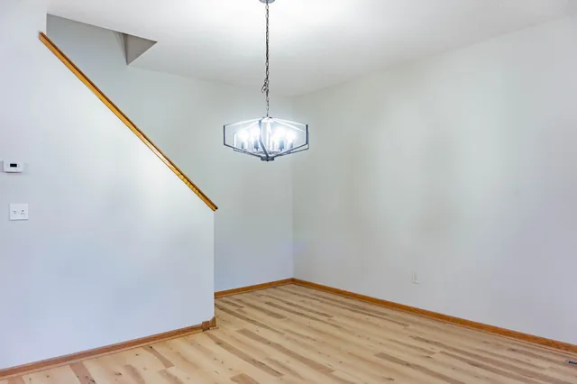 $2,250 | 1122 Crystal Place West, Chaska, MN 55318