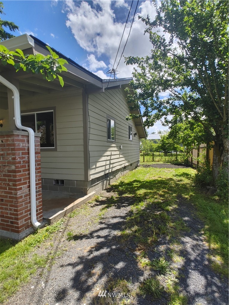 345 Southwest 3rd Street Chehalis, WA 98532 - Photo 3 of 35 Gallery Image 3
