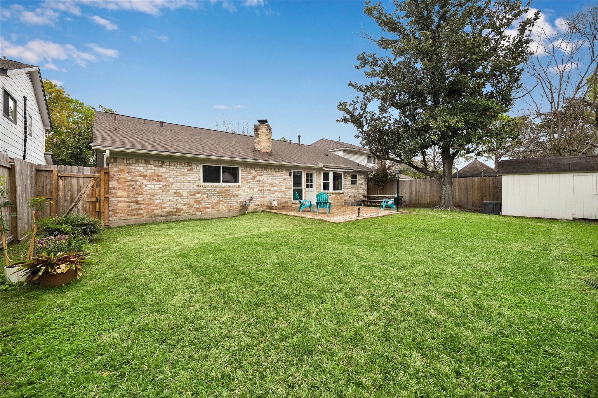 9707 Lawngate Drive Houston, TX 77080 - Photo 16 of 16 a front view of house with yard and green space
