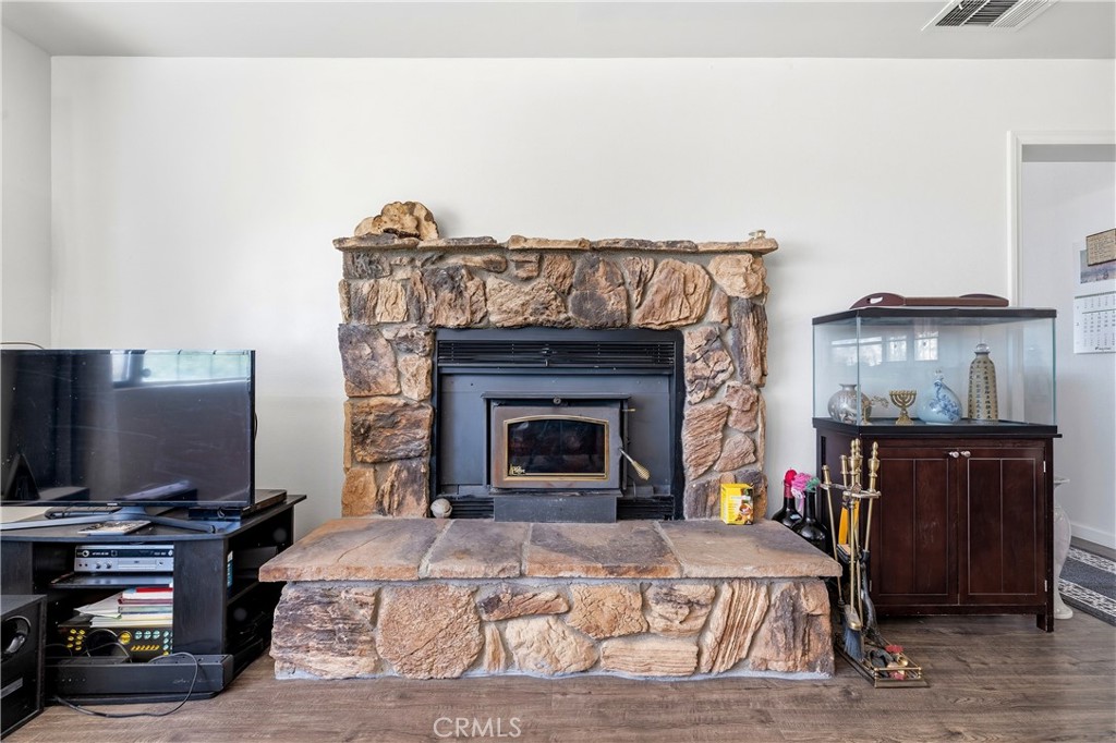 31212 Rabbit Springs Road Lucerne Valley, CA 92356 - Photo 14 of 51