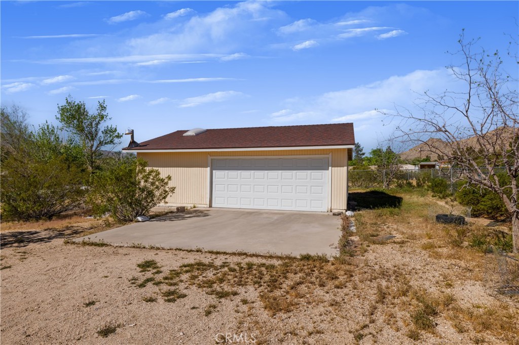 31212 Rabbit Springs Road Lucerne Valley, CA 92356 - Photo 9 of 51
