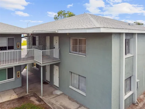 $1,495 | 379 47th Avenue North, Unit 212, St. Petersburg, FL 33703