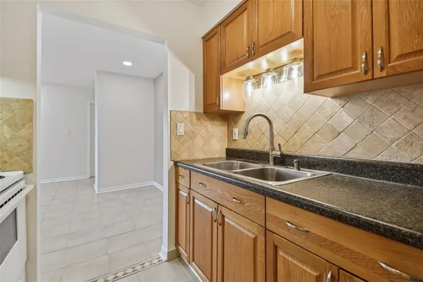 $1,495 | 379 47th Avenue North, Unit 212, St. Petersburg, FL 33703