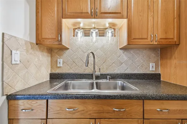 $1,495 | 379 47th Avenue North, Unit 212, St. Petersburg, FL 33703