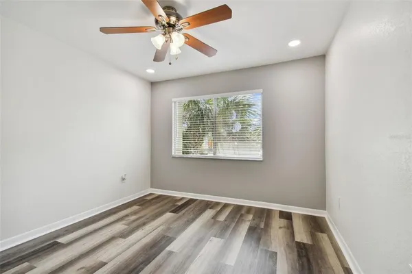 $1,495 | 379 47th Avenue North, Unit 212, St. Petersburg, FL 33703