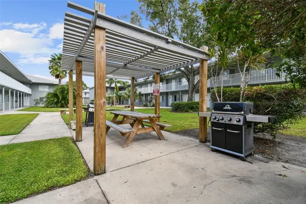 $1,495 | 379 47th Avenue North, Unit 212, St. Petersburg, FL 33703