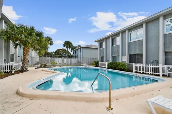 $1,495 | 379 47th Avenue North, Unit 212, St. Petersburg, FL 33703
