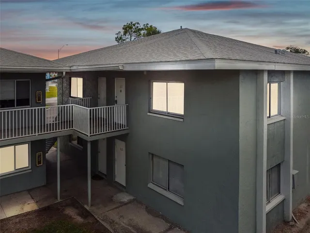 $1,600 | 379 47th Avenue North, Unit 212, St. Petersburg, FL 33703