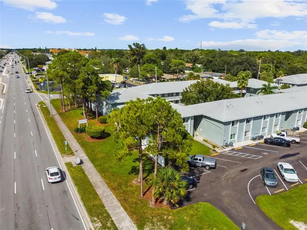 $1,495 | 379 47th Avenue North, Unit 212, St. Petersburg, FL 33703