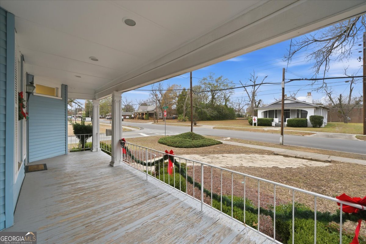 526 Academy Avenue Dublin, GA 31021 - Photo 3 of 61