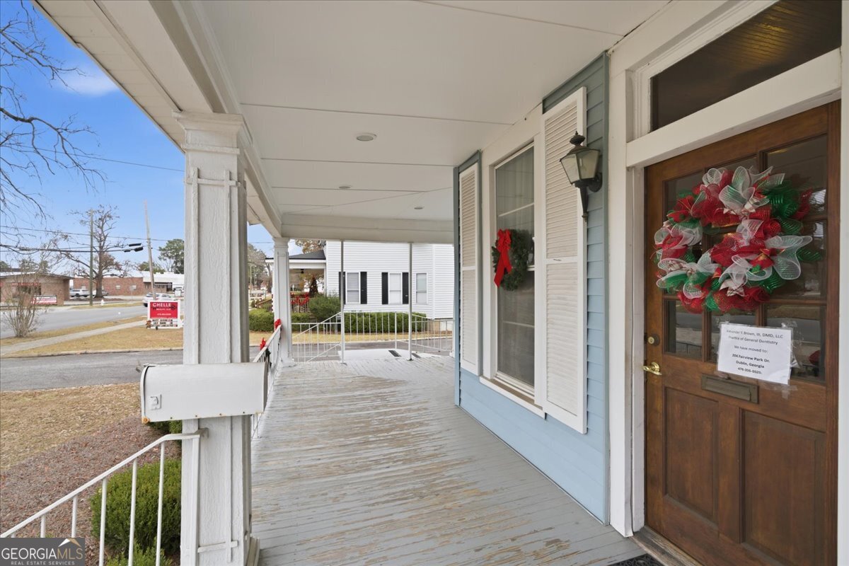 526 Academy Avenue Dublin, GA 31021 - Photo 6 of 61