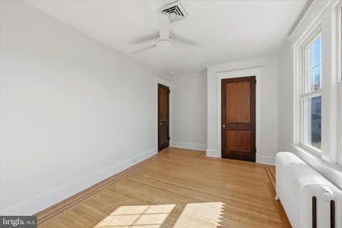 $275,000 | 7864 Beverly Boulevard, Upper Darby, PA 19082