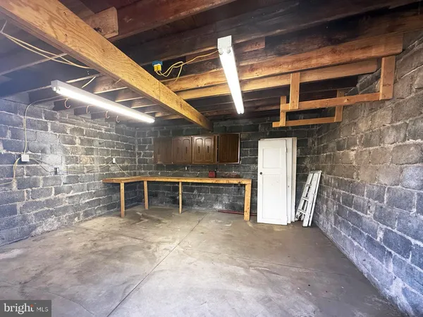 $275,000 | 7864 Beverly Boulevard, Upper Darby, PA 19082