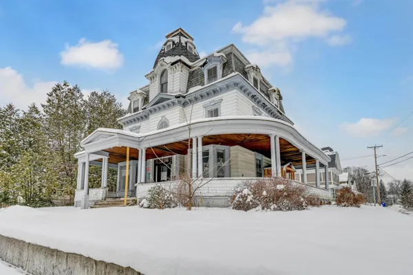 $198,000 | 277 Summer Street, St. Johnsbury, VT 05819