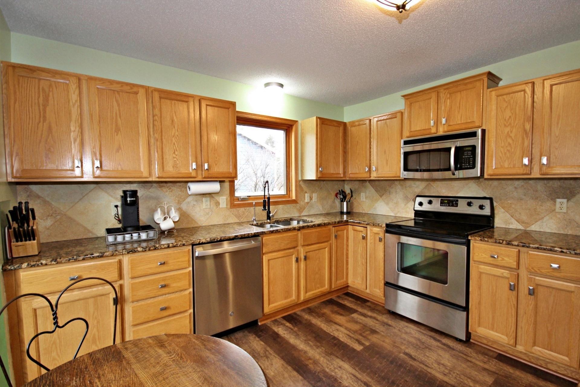 17398 Fontana Path Farmington, MN 55024 - Photo 9 of 32