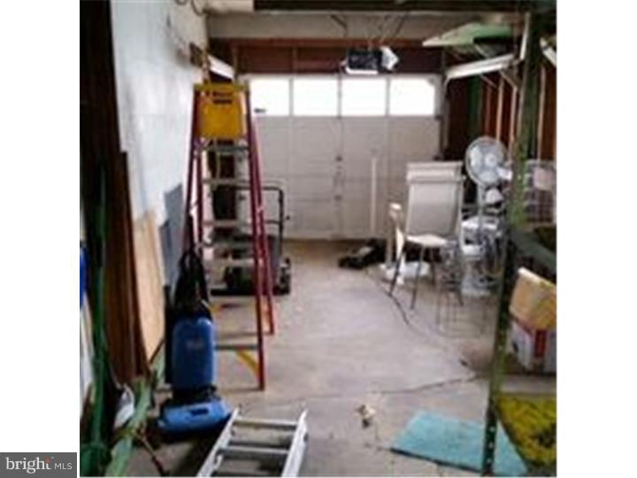 107 Nathaniel Road Newark, DE 19713 - Photo 21 of 22 Garage