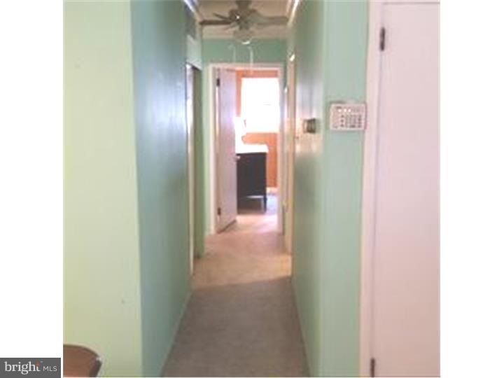 107 Nathaniel Road Newark, DE 19713 - Photo 7 of 22 Hallway