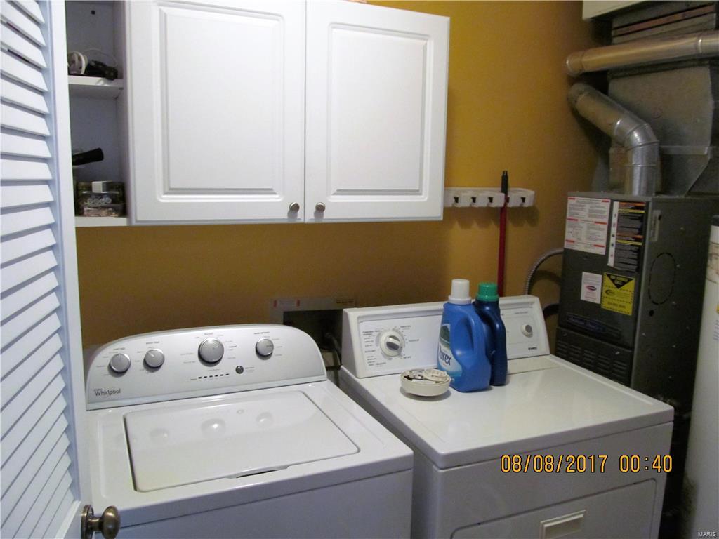 702 Lofty Point Drive, Unit B Ballwin, MO 63021 - Photo 11 of 13 Gallery Image 11