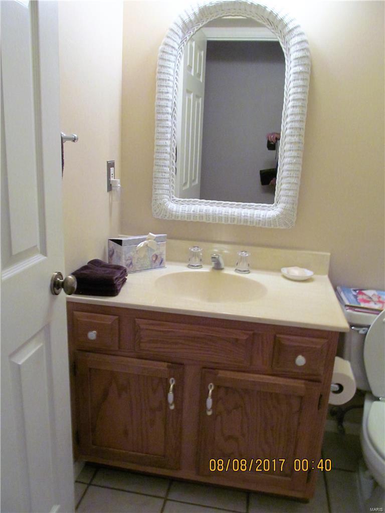 702 Lofty Point Drive, Unit B Ballwin, MO 63021 - Photo 12 of 13 Gallery Image 12