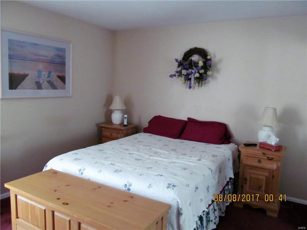 702 Lofty Point Drive, Unit B Ballwin, MO 63021 - Photo 8 of 13 Gallery Image 8
