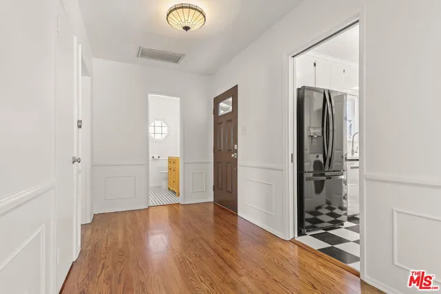 $6,250 | 5733 Radford Avenue, Valley Village, CA 91601