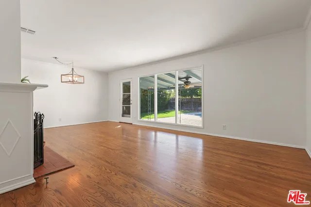 $6,250 | 5733 Radford Avenue, Valley Village, CA 91601