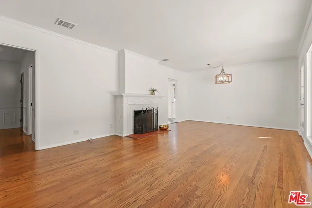 $6,250 | 5733 Radford Avenue, Valley Village, CA 91601