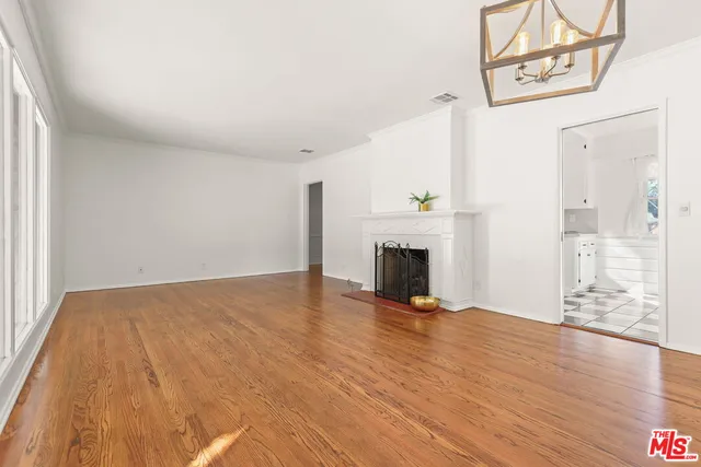 $6,250 | 5733 Radford Avenue, Valley Village, CA 91601