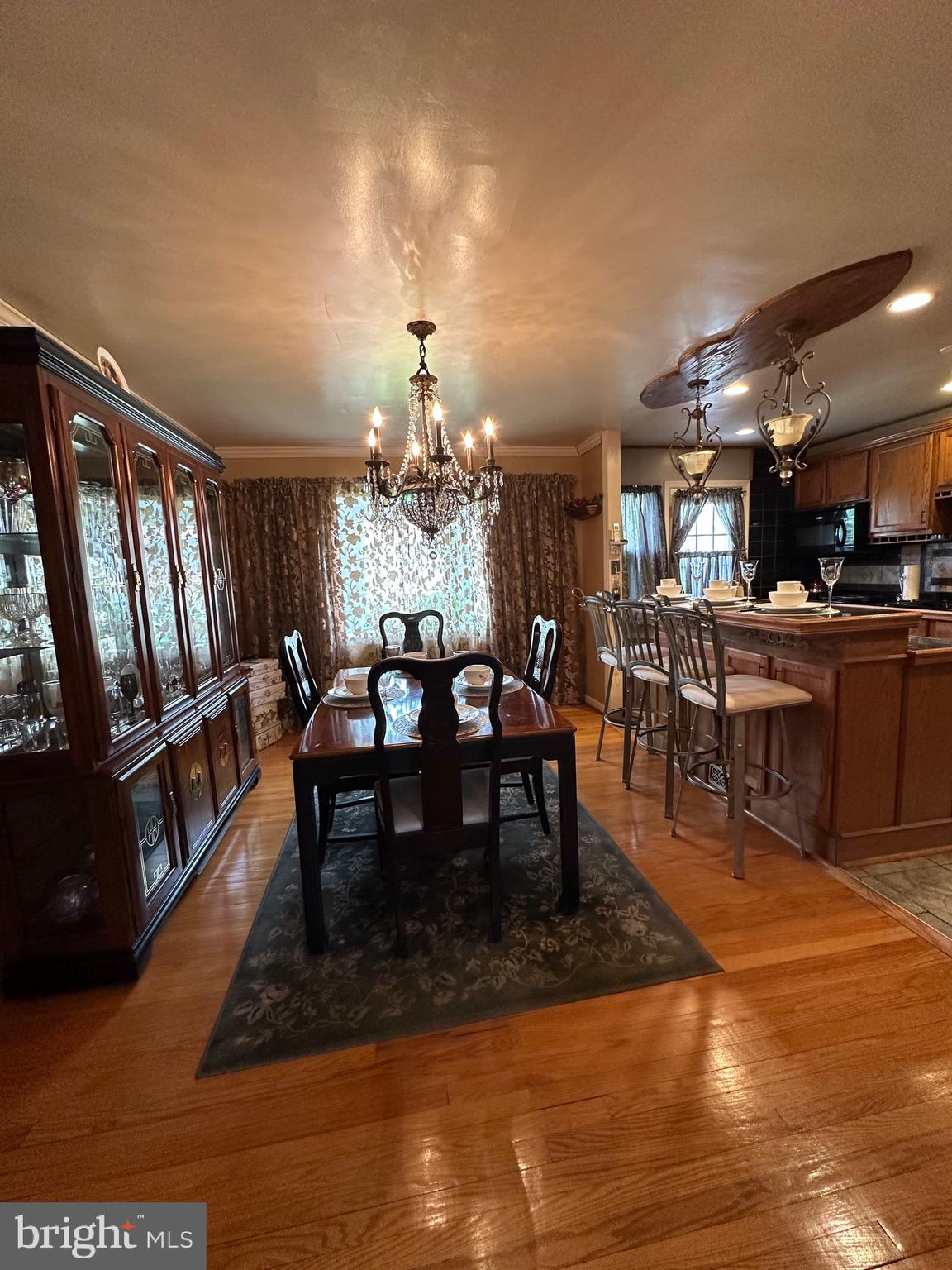 1808 Hillenwood Road Baltimore, MD 21239 - Photo 4 of 23 Dining