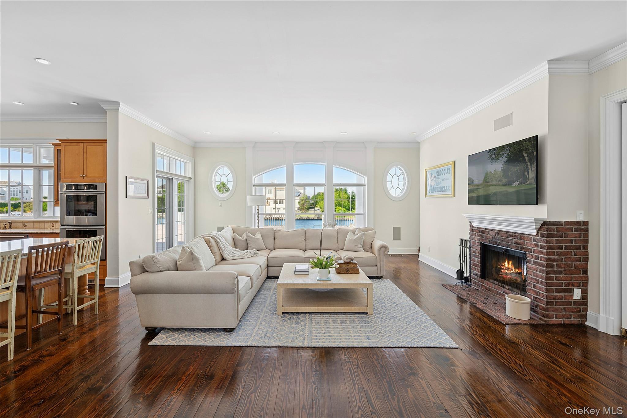 101 Jessup Lane Westhampton Beach, NY 11978 - Photo 9 of 33